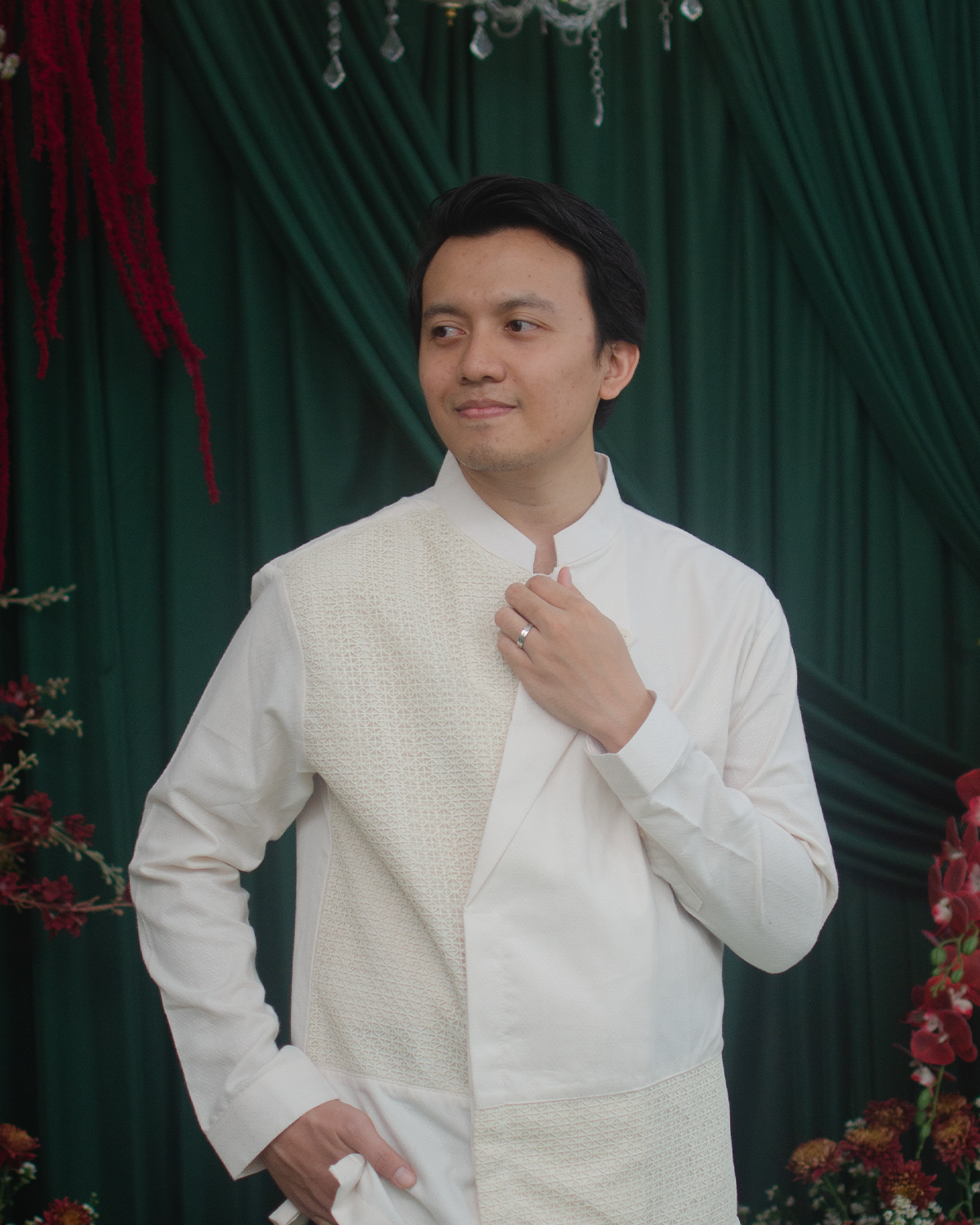 Foto mempelai pria Helmi